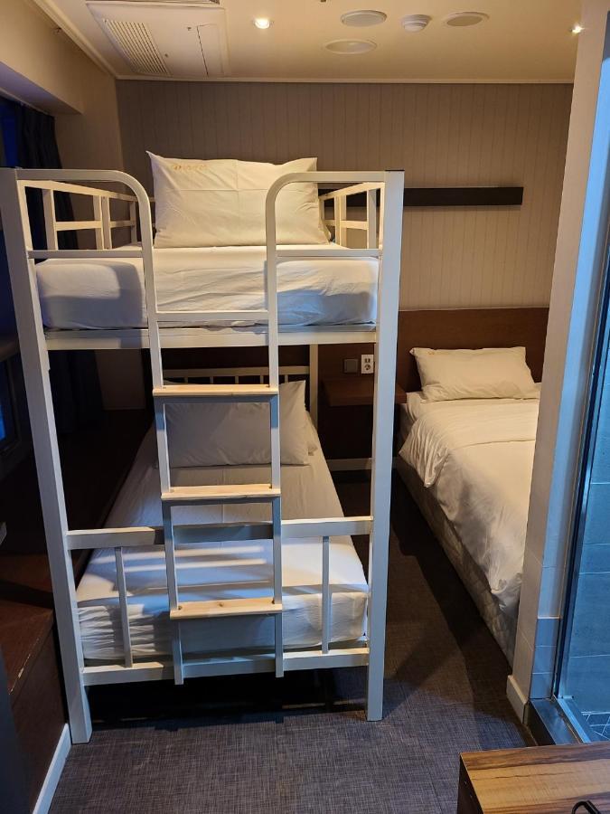 Calistar Hotel Seoul Bagian luar foto