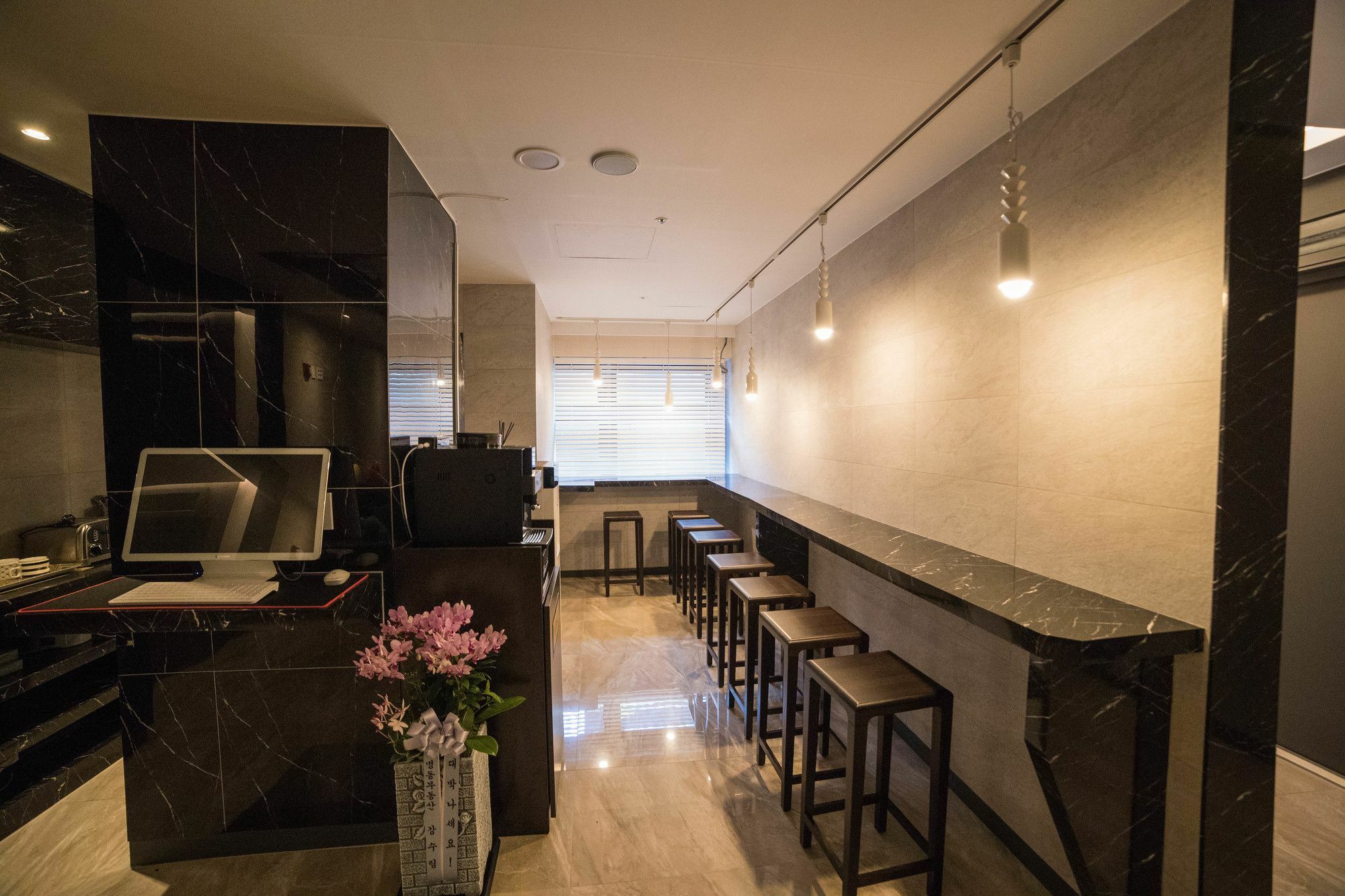 Calistar Hotel Seoul Bagian luar foto