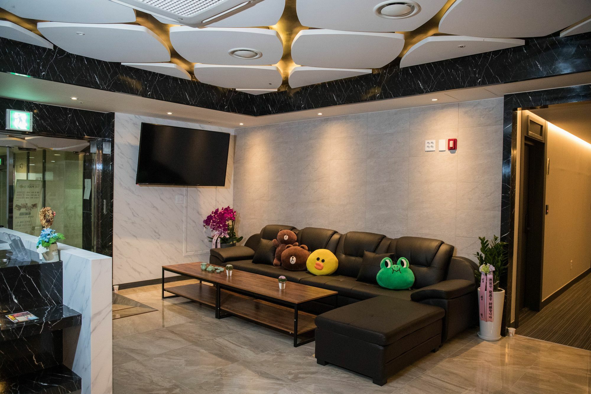 Calistar Hotel Seoul Bagian luar foto